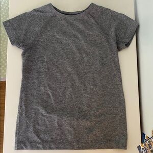 All in Motion Gray Short Sleeve Tee